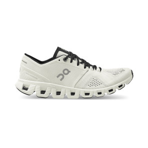 ON RUNNING Cloud X White | Black Femme